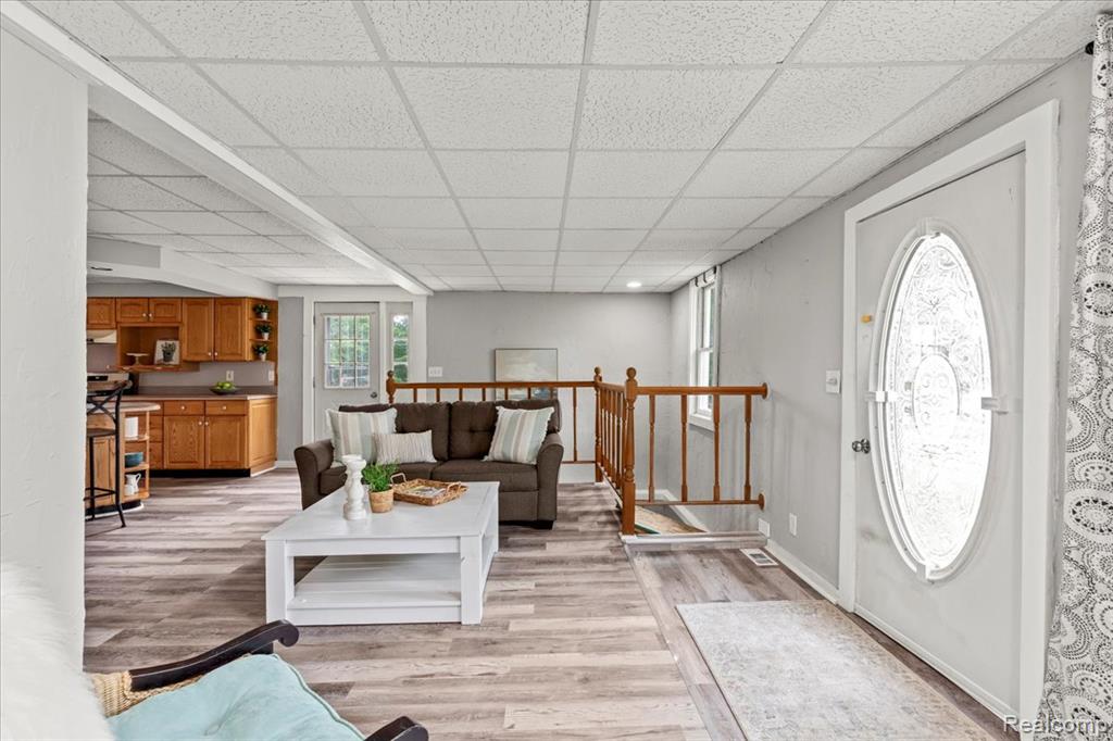 5246 Wayne Road, White Lake, MI 48383 — Photo 16