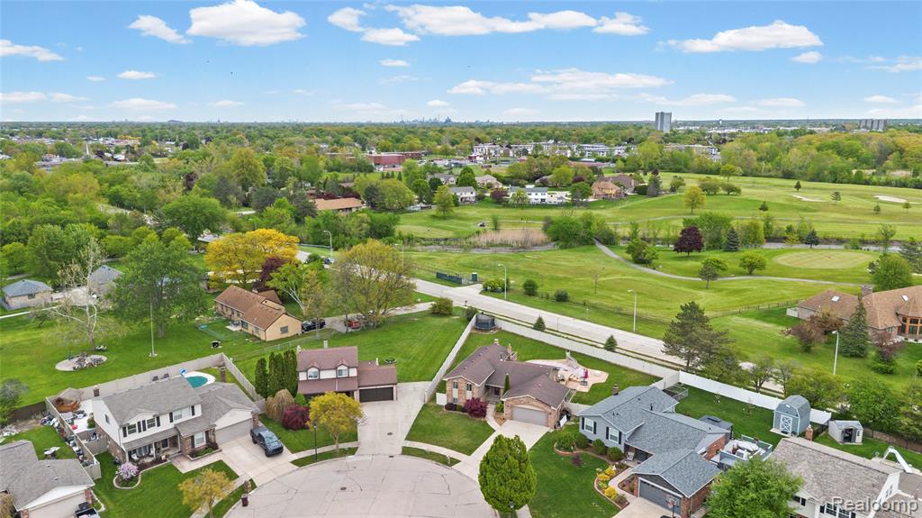 17621 Brentwood Drive, Riverview, MI 48193 — Photo 56