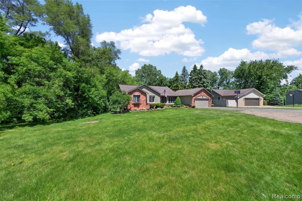8694 Brazos Court, White Lake, MI — Photo 44