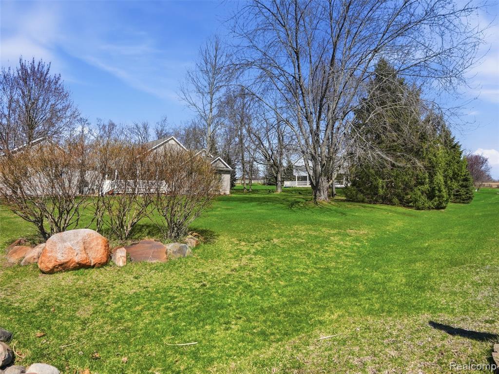 4695 Melanie Lane, White Lake, MI 48383 — Photo 54