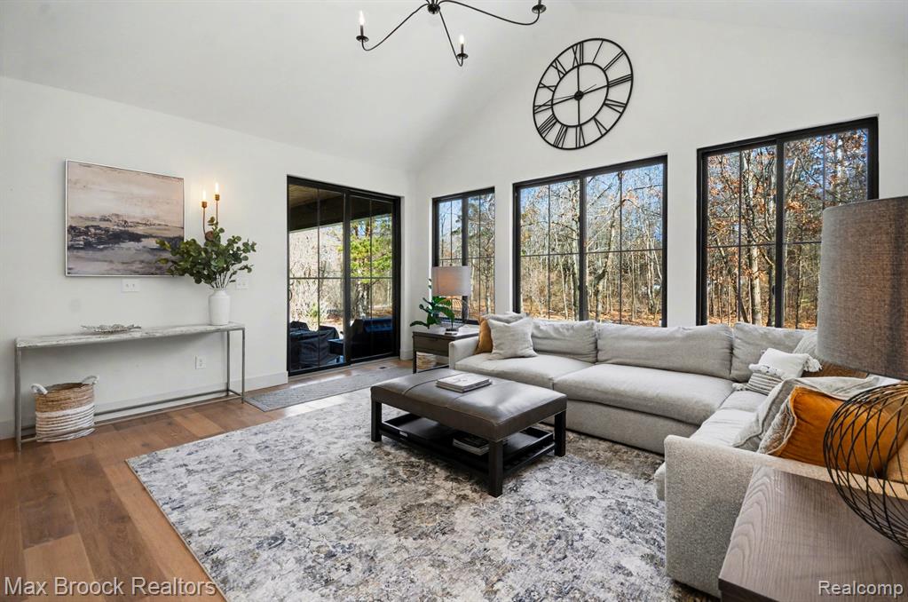 668 Pinery Boulevard, Lake Orion, MI 48362 — Photo 25