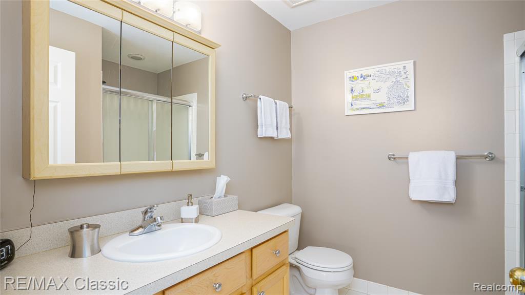 27202 Chesapeake Circle, Commerce Twp, MI 48390 — Photo 10