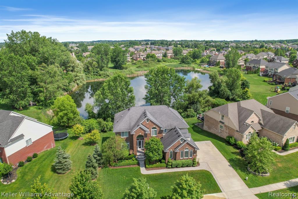 24670 BROMPTON Way, South Lyon, MI 48178 — Photo 47