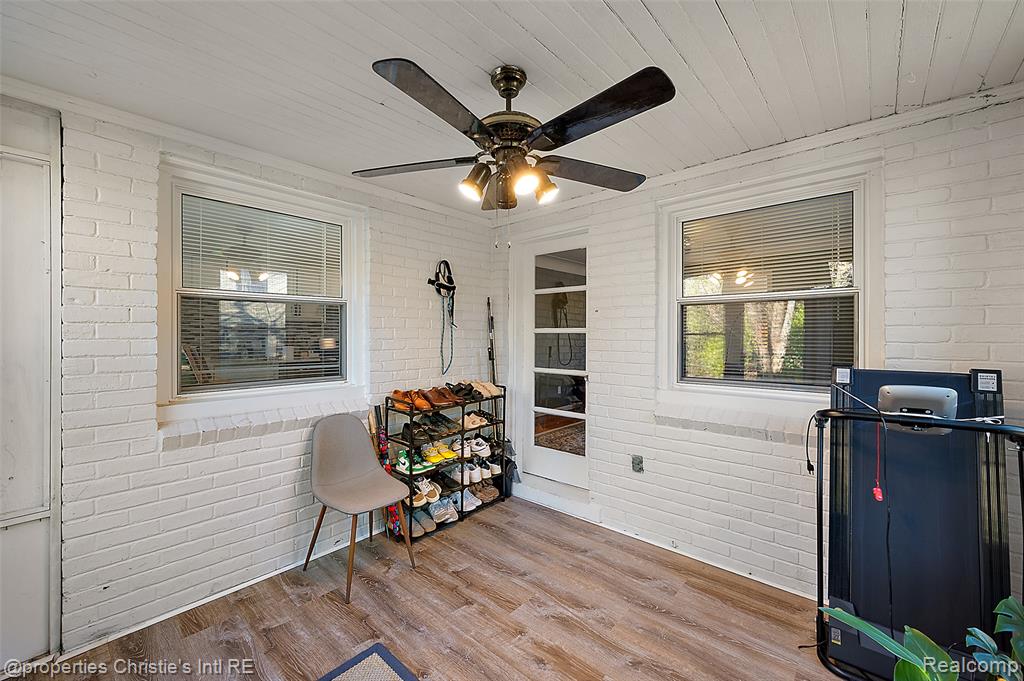 852 Harcourt Road, Grosse Pointe Park, MI 48230 — Photo 44