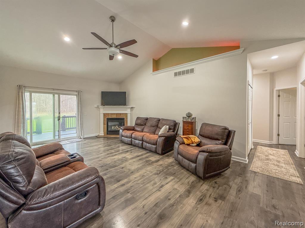 6310 MAPLE Avenue, Swartz Creek, MI 48473 — Photo 13