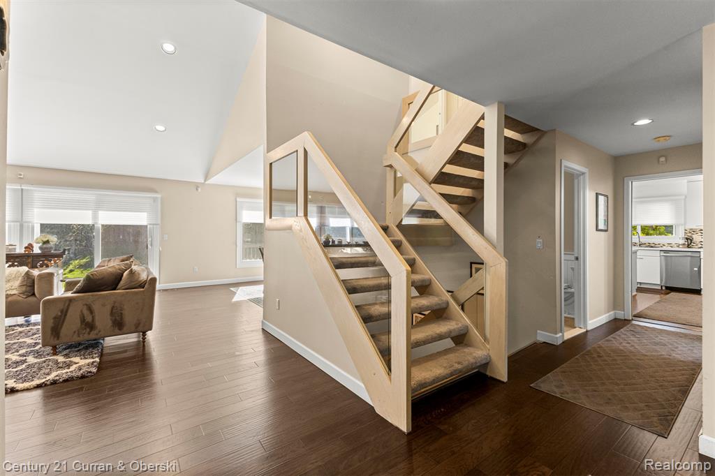5084 Champlain Circle, West Bloomfield, MI 48323 — Photo 8