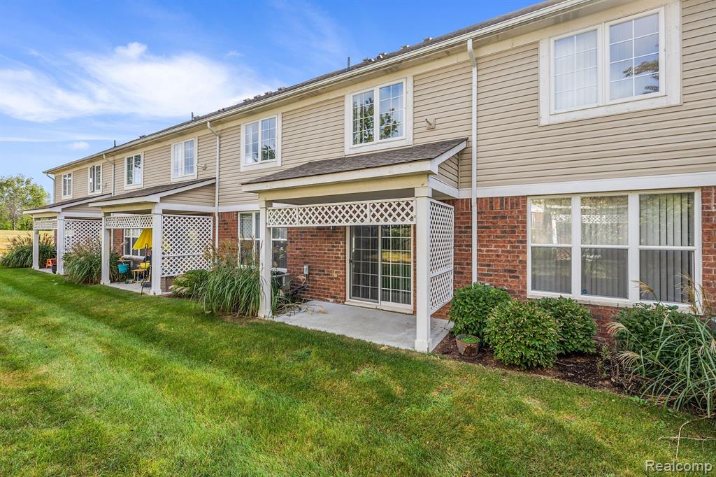 6235 Windemere Lane, Utica, MI 48316 — Photo 8