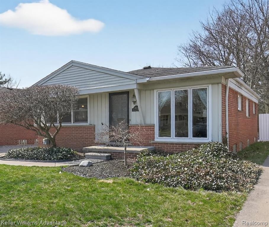 4000 Tulane Street, Dearborn Heights, MI 48125 — front exterior
