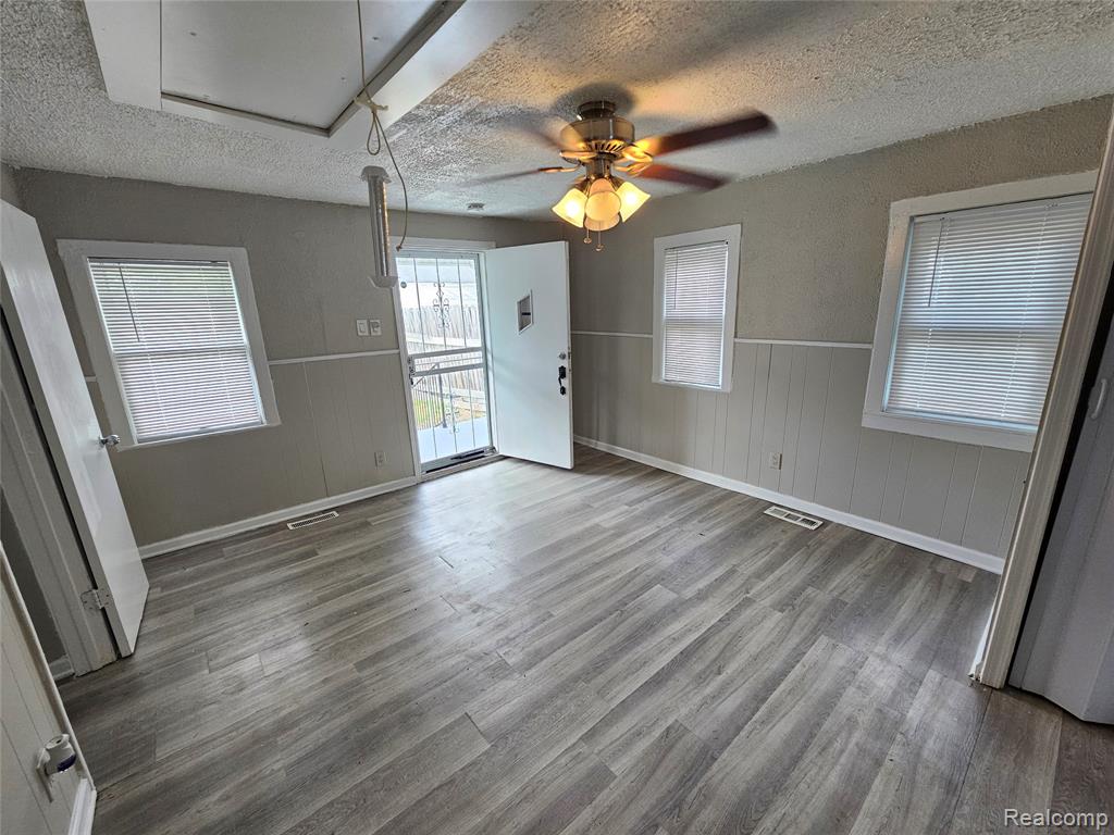 6426 ARTESIAN Street, Detroit, MI 48228 — Photo 13