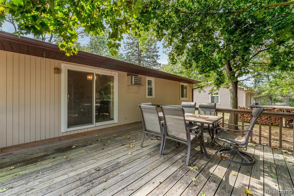 711 S Newman Road, Lake Orion, MI 48362 — Photo 24