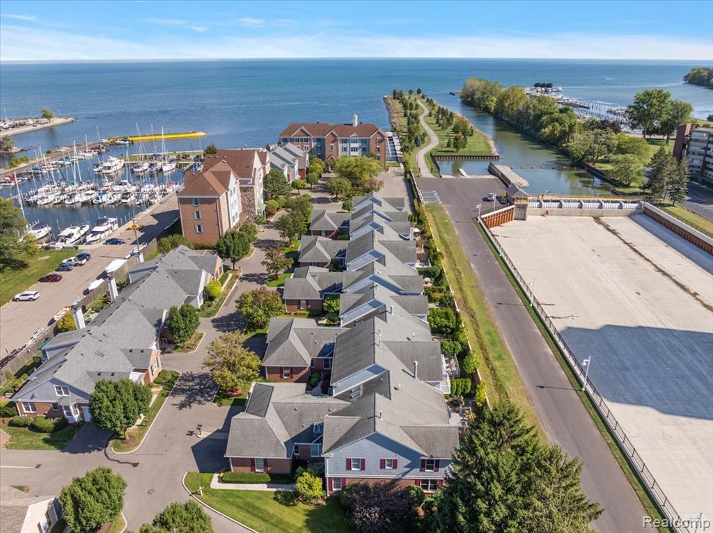 9000 Harbor Place Drive, Saint Clair Shores, MI 48080 — Photo 52