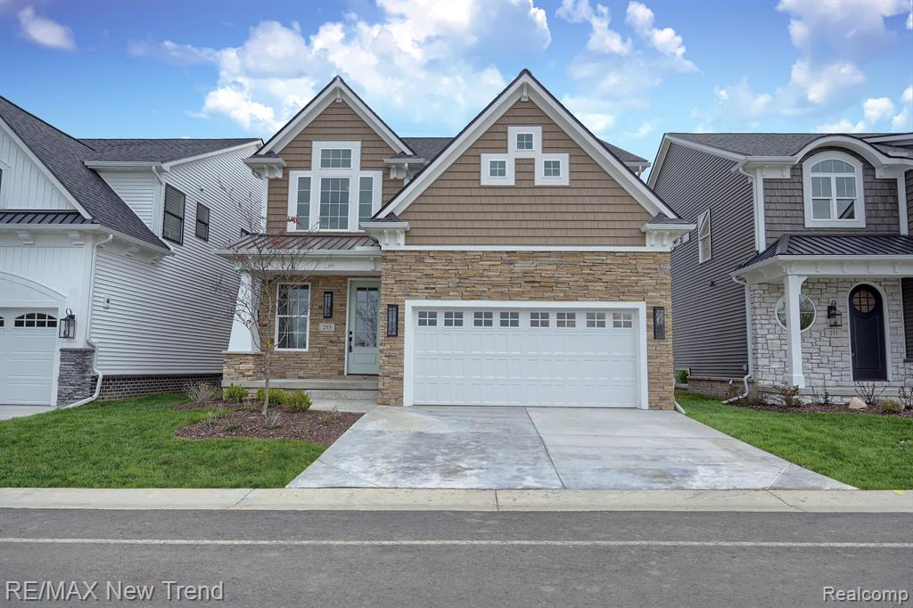 8432 Ravinewood Drive, Jenison, MI, 49428