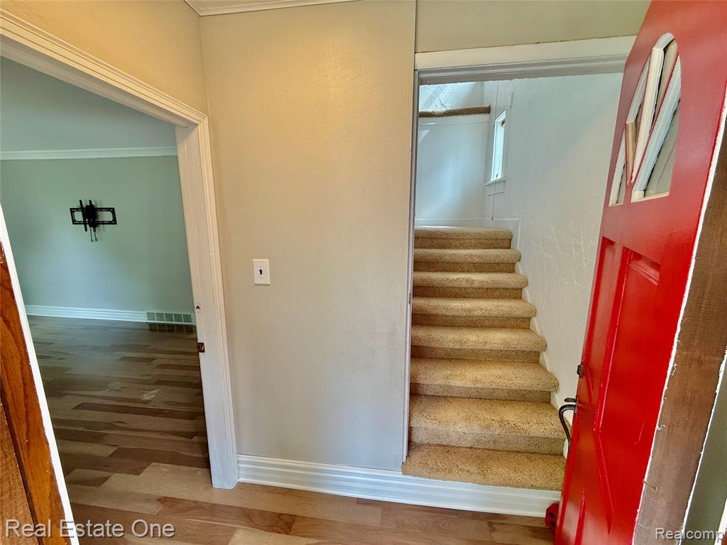 865 Grant Avenue, Clawson, MI — Photo 5