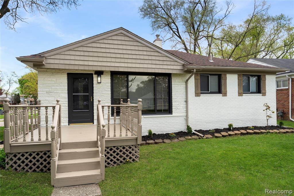 19420 Woodmont Street, Harper Woods, MI 48225 — Photo 29
