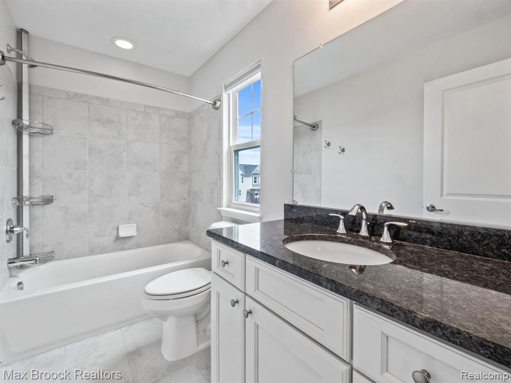 3154 Johanna Ware W, Wixom, MI 48393 — Photo 14