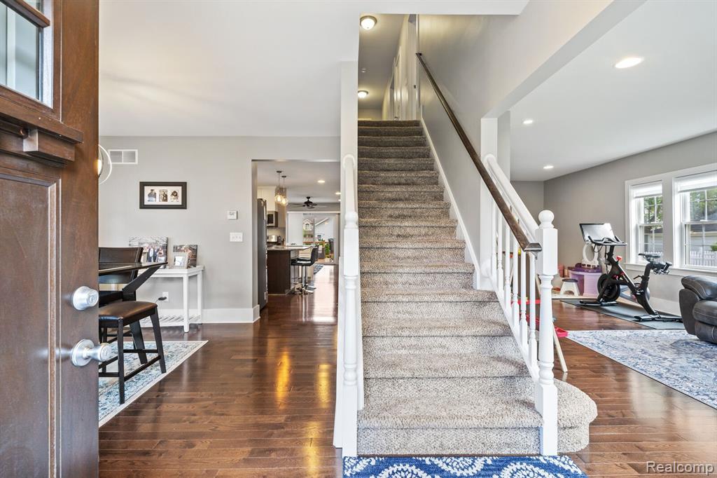 920 CAMBRIDGE Road, Berkley, MI 48072 — Photo 5