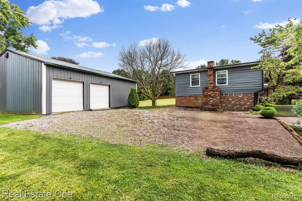 943 DEL SHER Drive, Brighton, MI 48114 — Photo 19