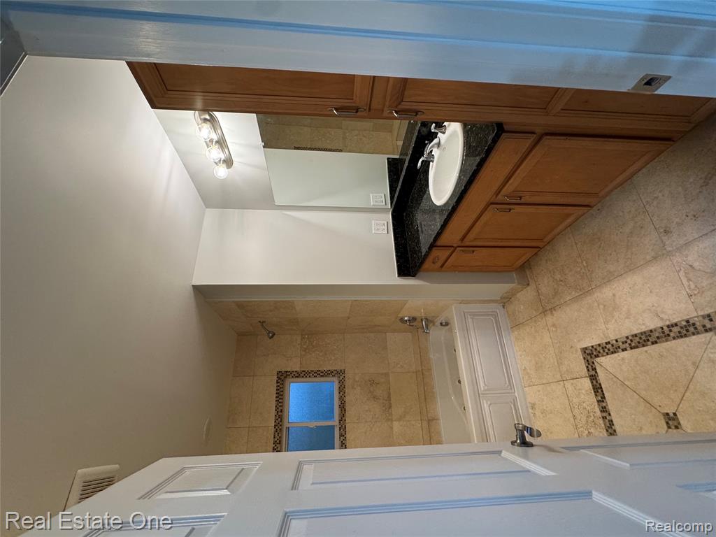 7889 Chilson Road, Pinckney, MI 48169 — Photo 15
