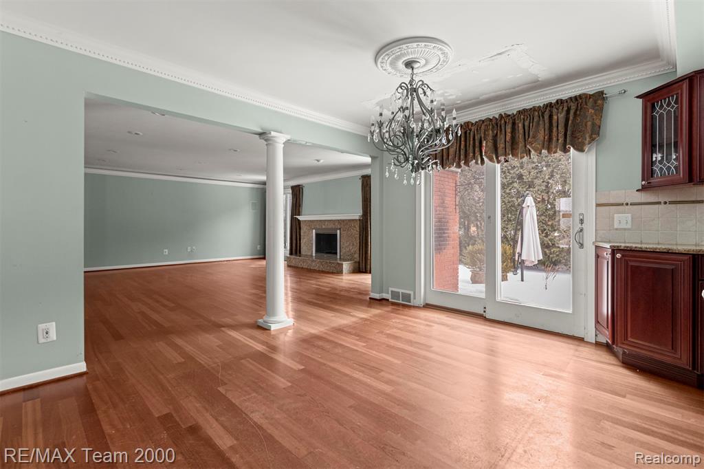 741 Briarcliff Drive, Grosse Pointe Woods, MI 48236 — Photo 17