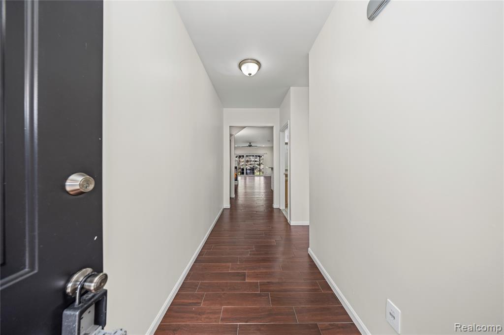 43270 Pendleton Circle, Sterling Heights, MI 48313 — Photo 3