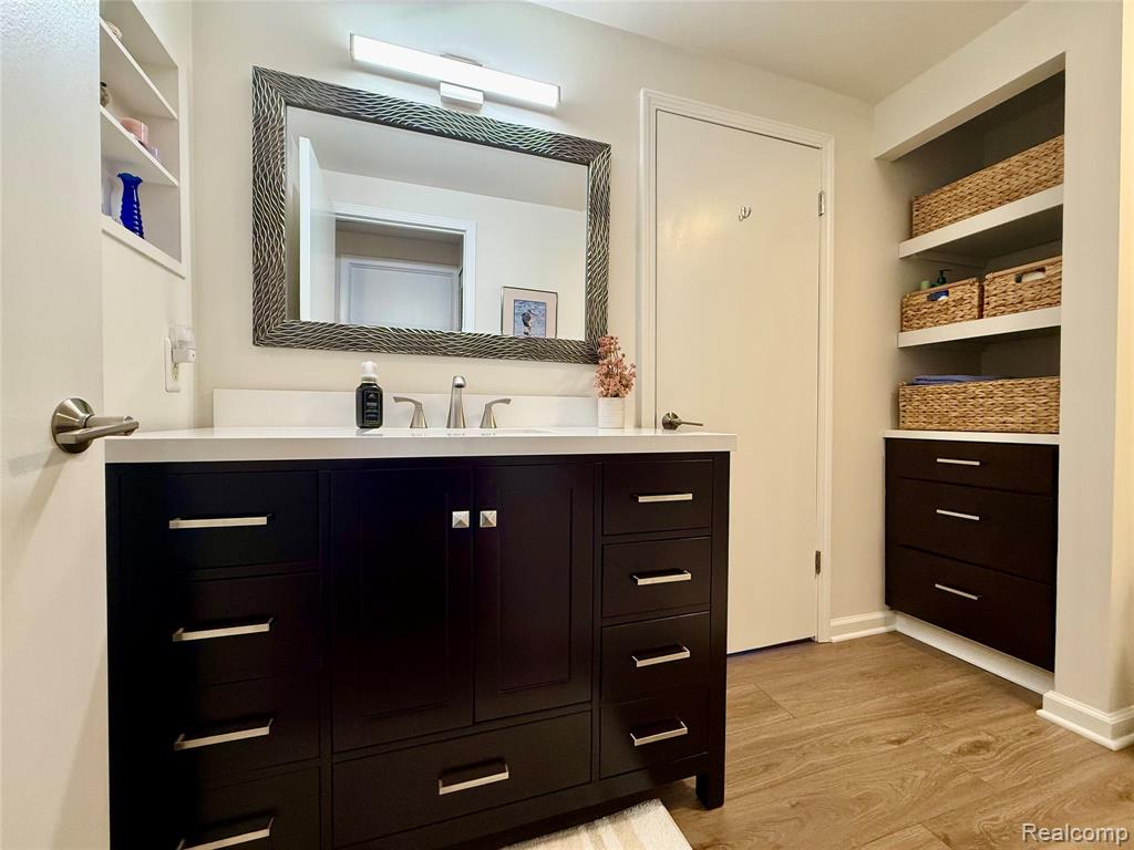 19489 Eddington Place, Northville, MI 48167 — Photo 34