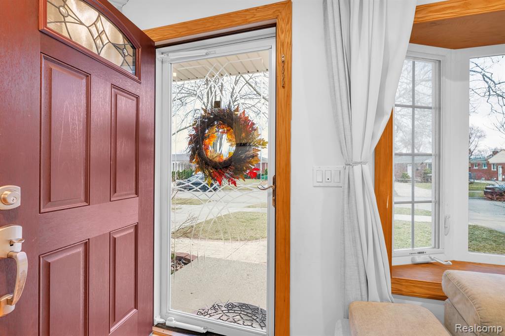6651 NORBORNE Avenue, Dearborn Heights, MI 48127 — Photo 11