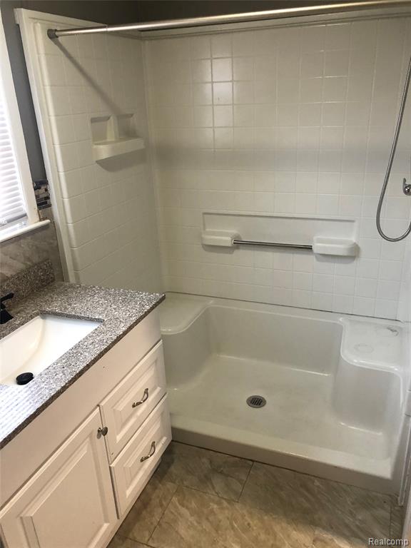 4715 CULVER Street, Dearborn Heights, MI 48125 — Photo 26