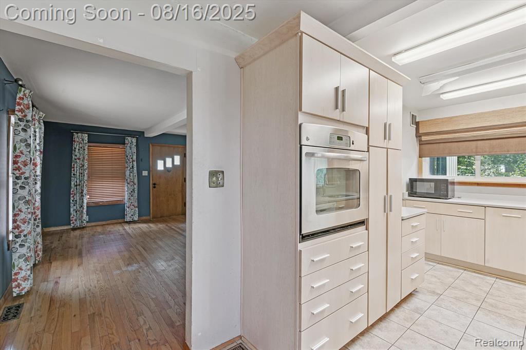 4539 N 5th Street, Luna Pier, MI 48157 — Photo 11