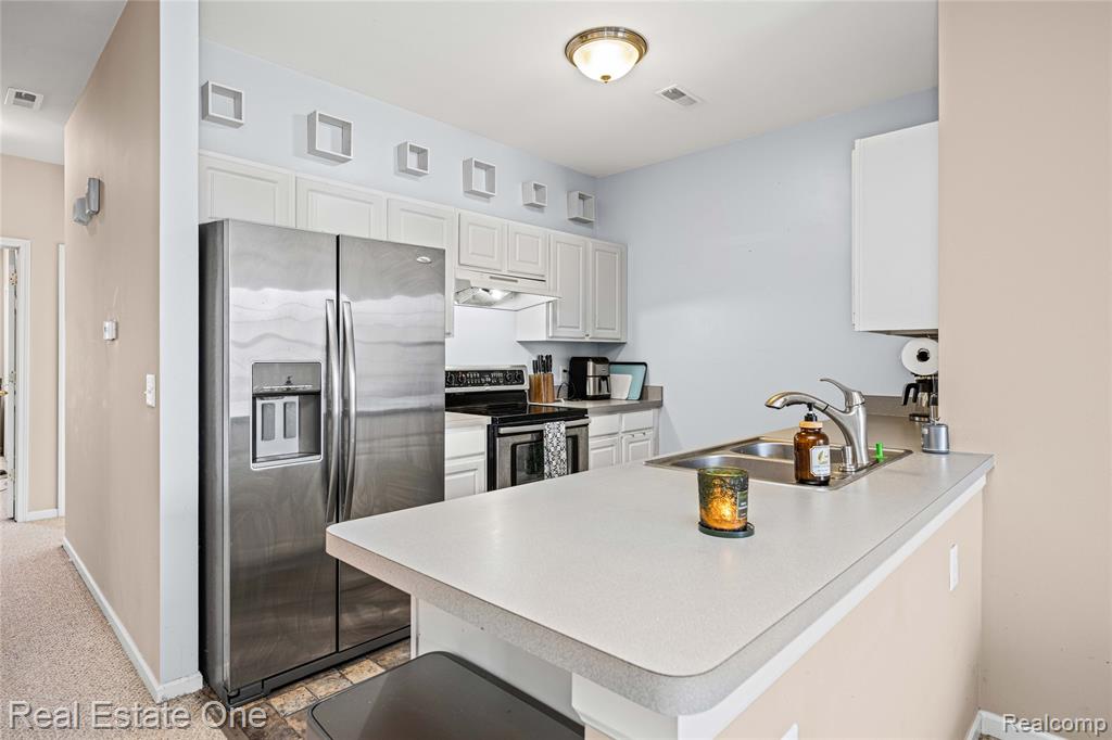40442 Bay Harbor Lane, Canton, MI 48188 — Photo 15