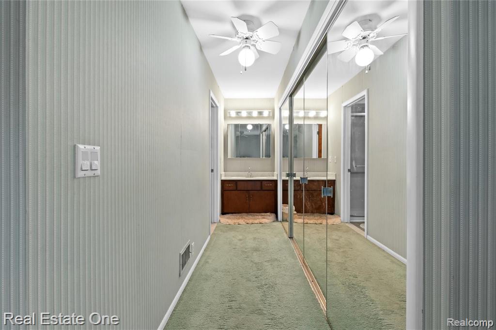 2 Brookwood Lane, Dearborn, MI 48120 — Photo 15