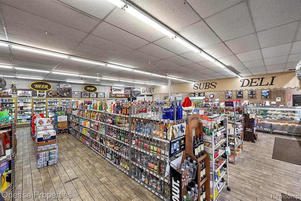 5625 18 MILE Road, Sterling Heights, MI 48314 — Photo 25