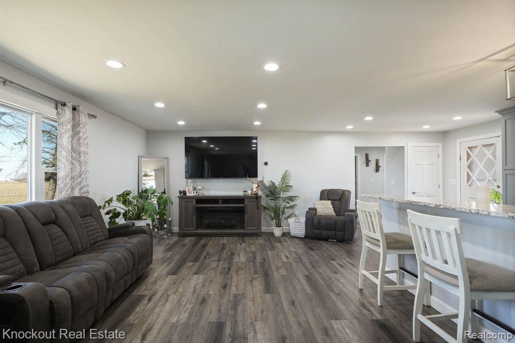 8900 BRAY Road, Vassar, MI 48768 — Photo 11