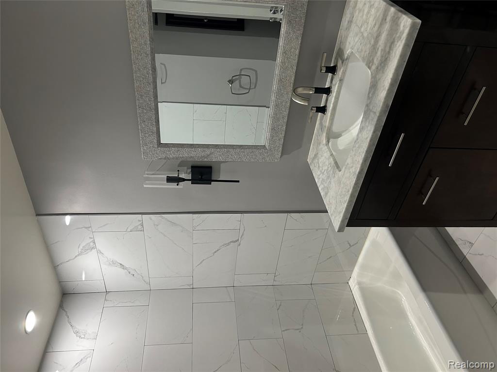 204 MAIN SAIL, Detroit, MI 48207 — Photo 3