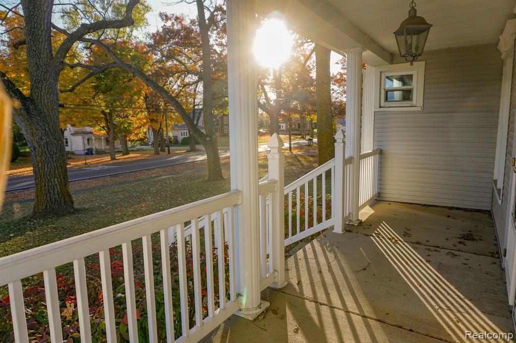 318 W MAPLE Street, Byron, MI 48418 — Photo 6