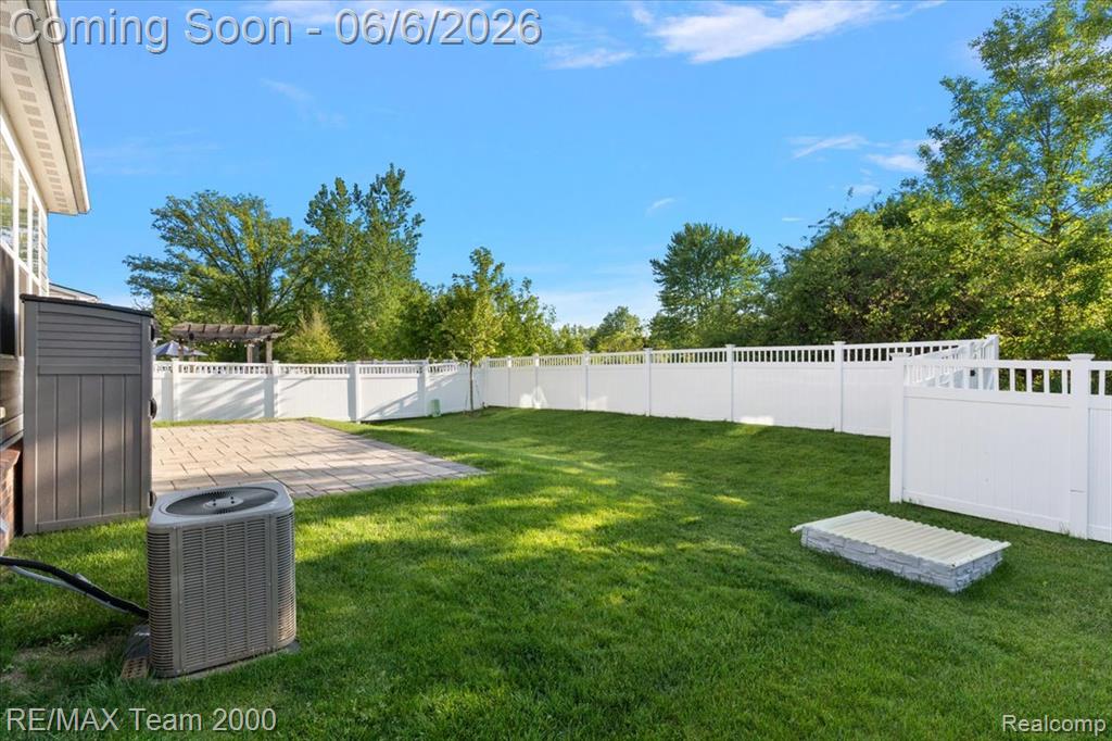 50621 Eisenhower Drive, Canton, MI 48188 — Photo 7