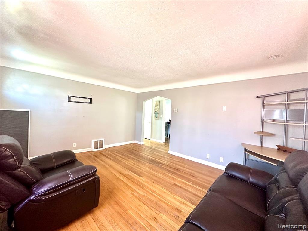 7409 Dolphin, Redford, MI 48239 — Photo 4