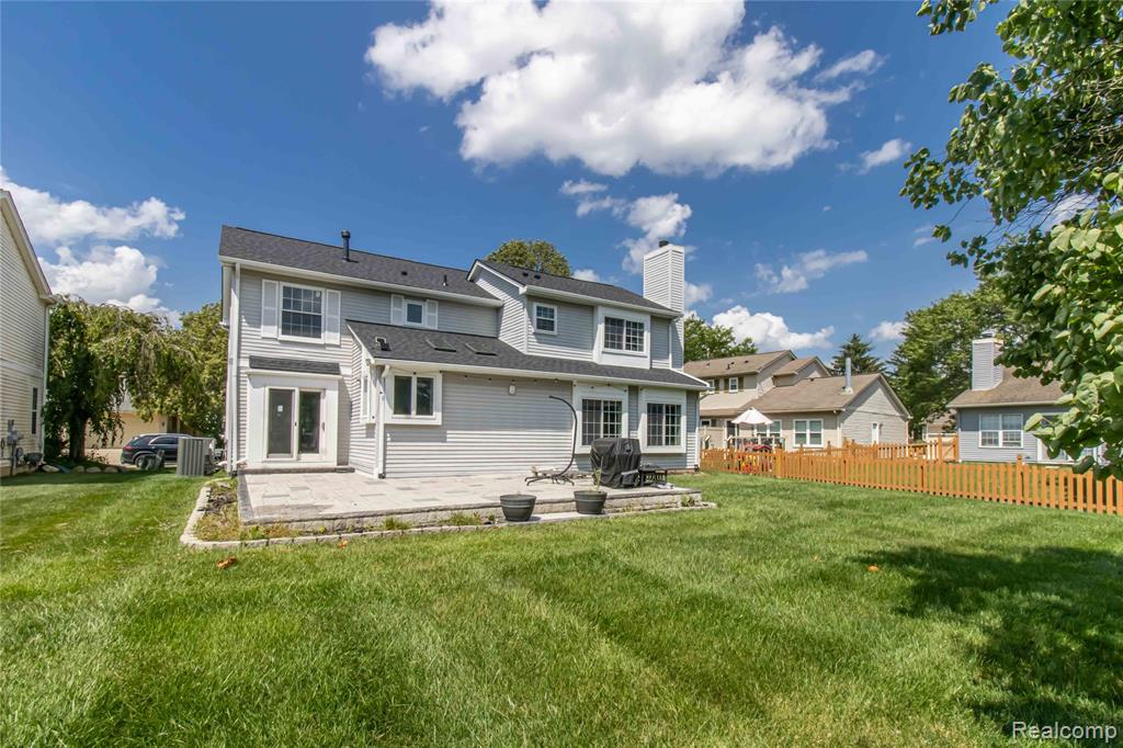 47302 Butler Lane, Novi, MI — Photo 48