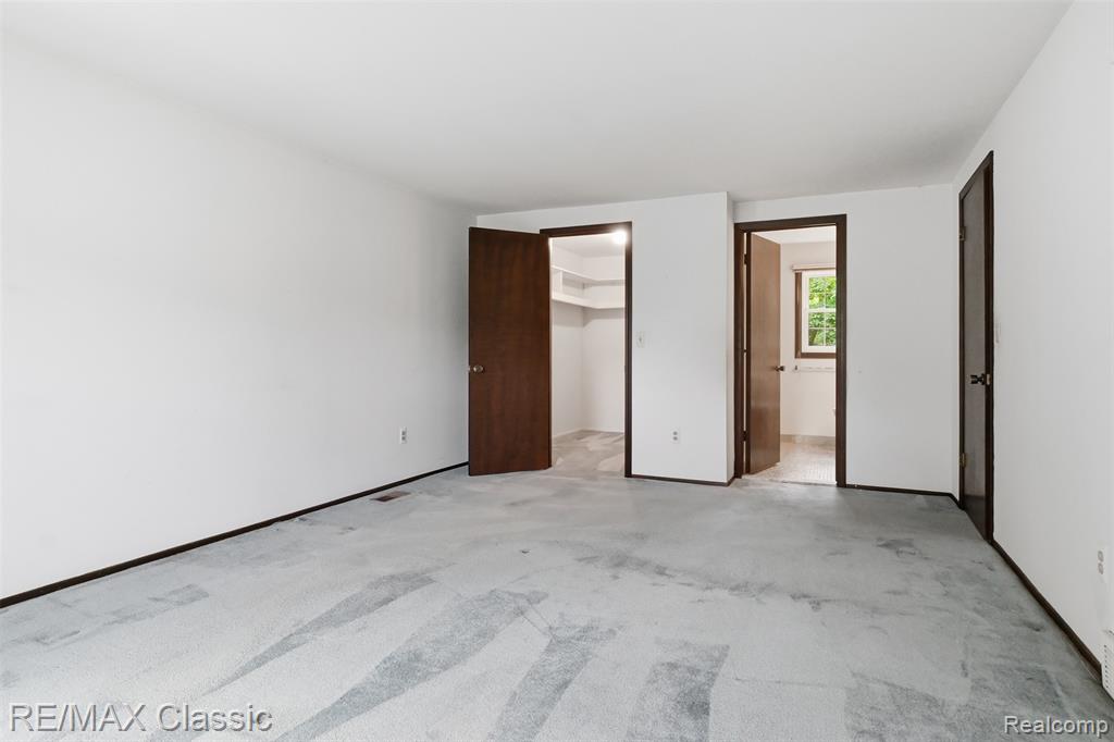 45451 Woodleigh Way, Plymouth, MI 48170 — Photo 25