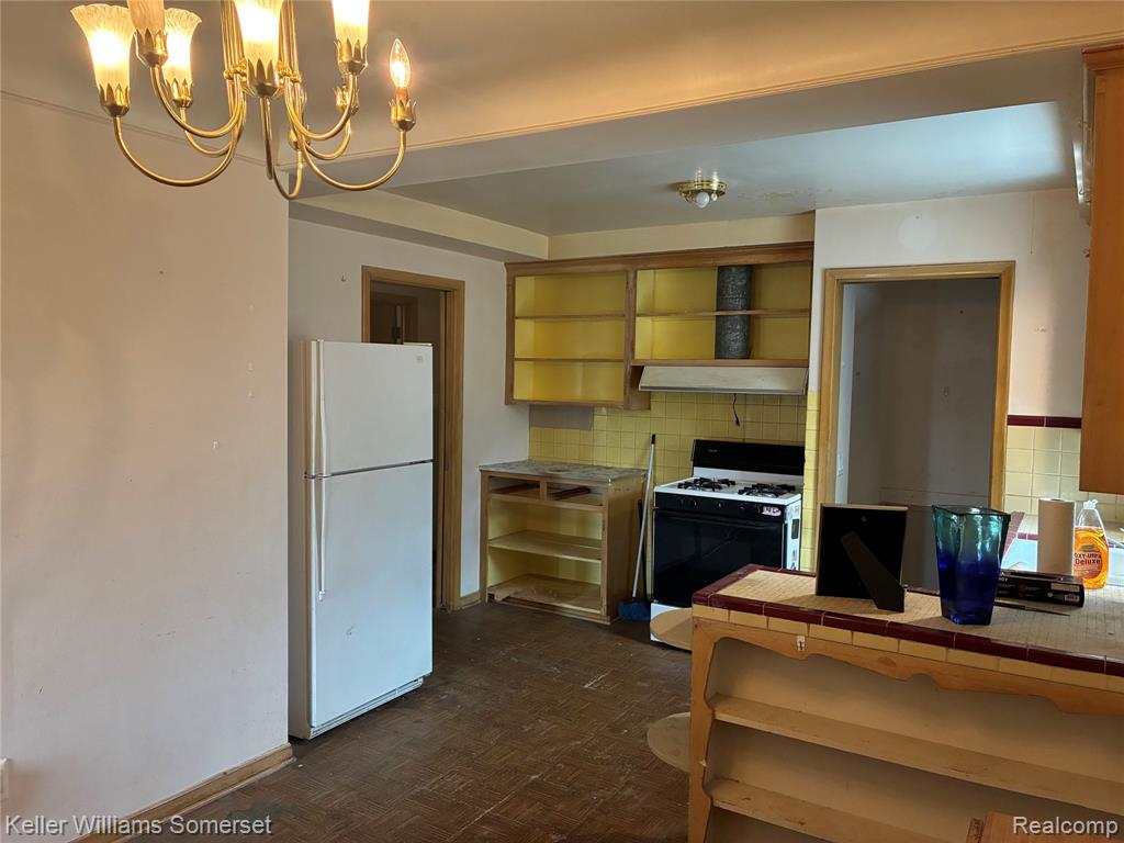 18031 Mott Avenue, Eastpointe, MI 48021 — Photo 34