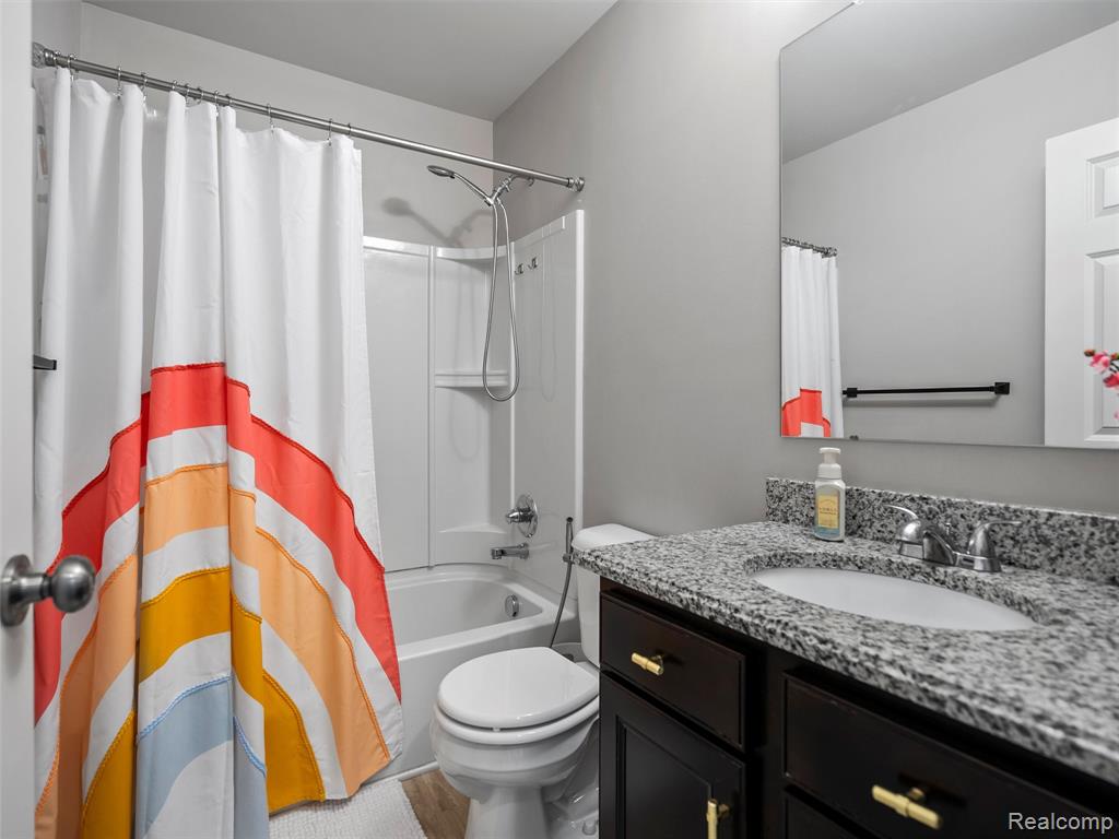 41197 Dortmund Drive, Clinton Twp, MI 48038 — Photo 31