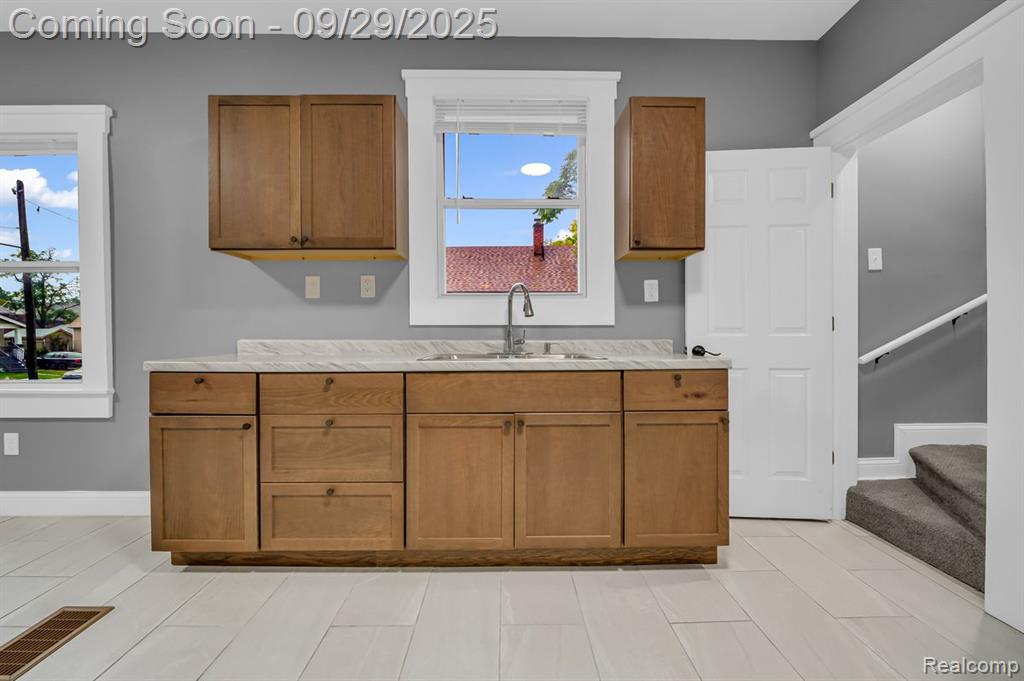 6670 Majestic Street, Detroit, MI 48210 — Photo 7