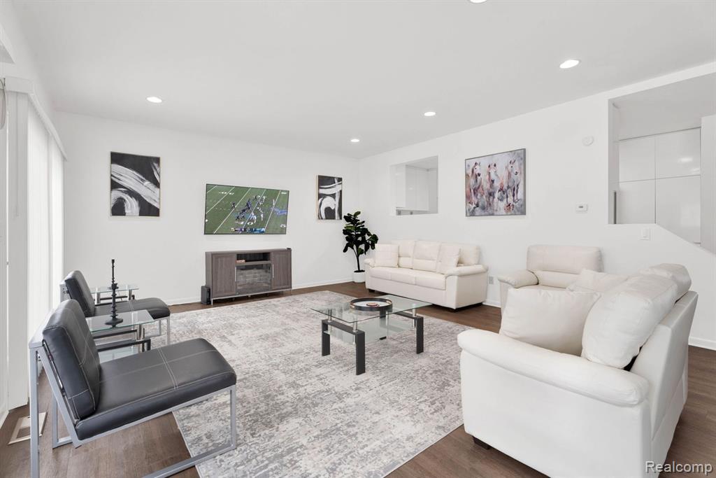 6060 Franklin Road, Bloomfield Hills, MI — Photo 4