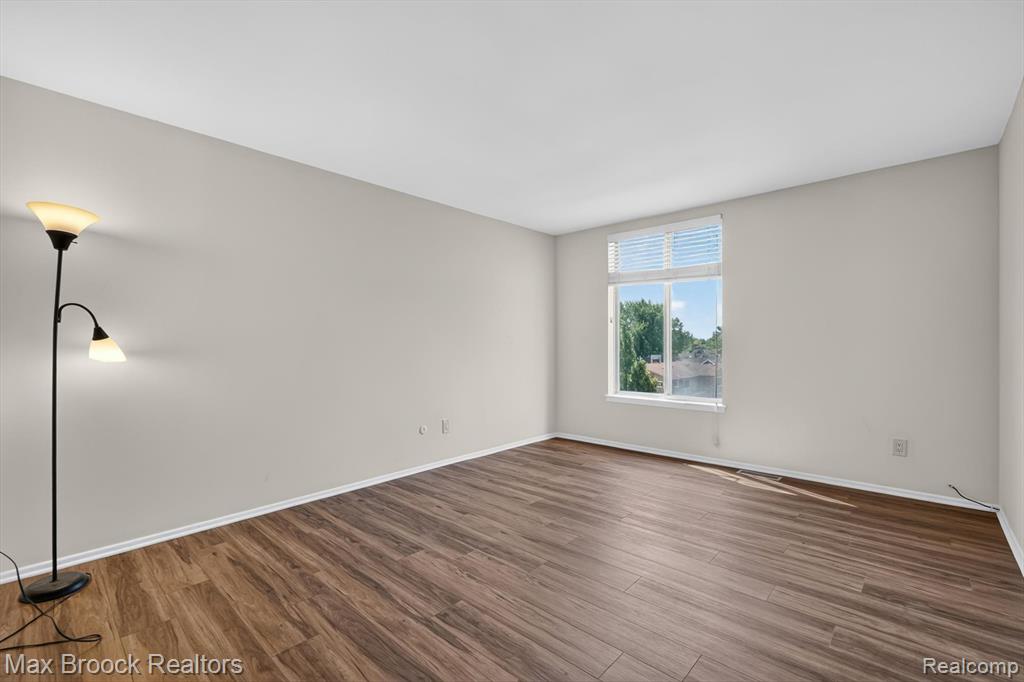 600 W BROWN Street, Birmingham, MI 48009 — Photo 18