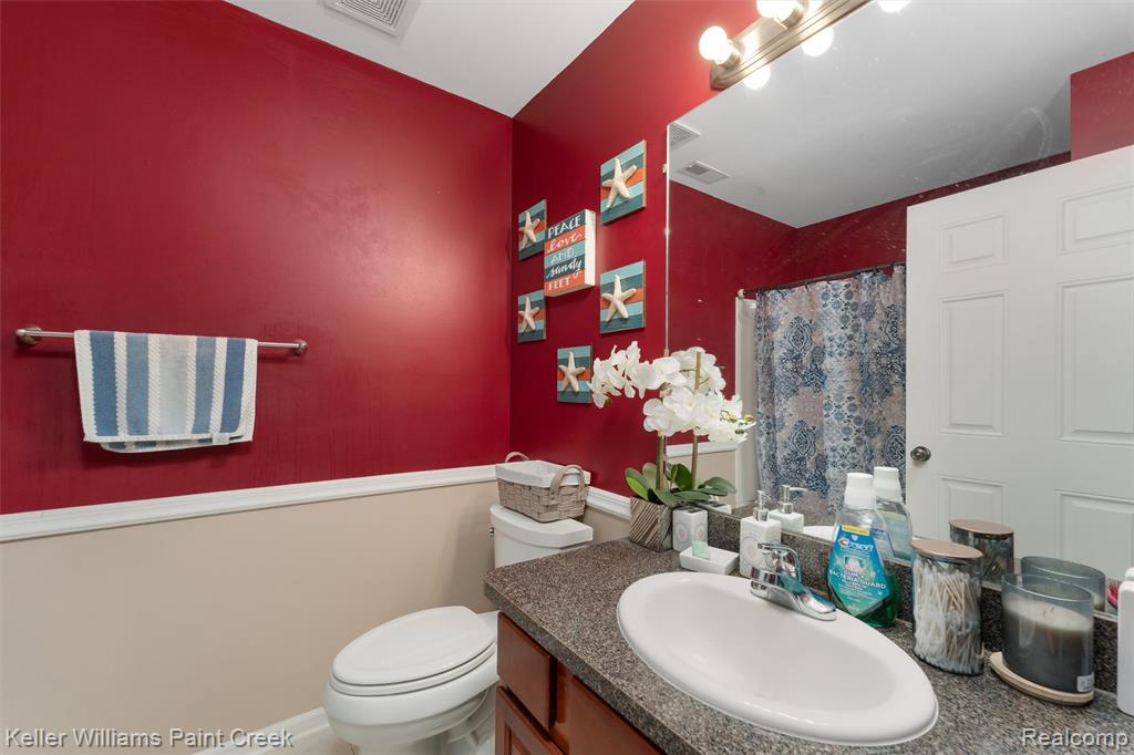 45542 Hidden View Court, Utica, MI 48315 — Photo 15