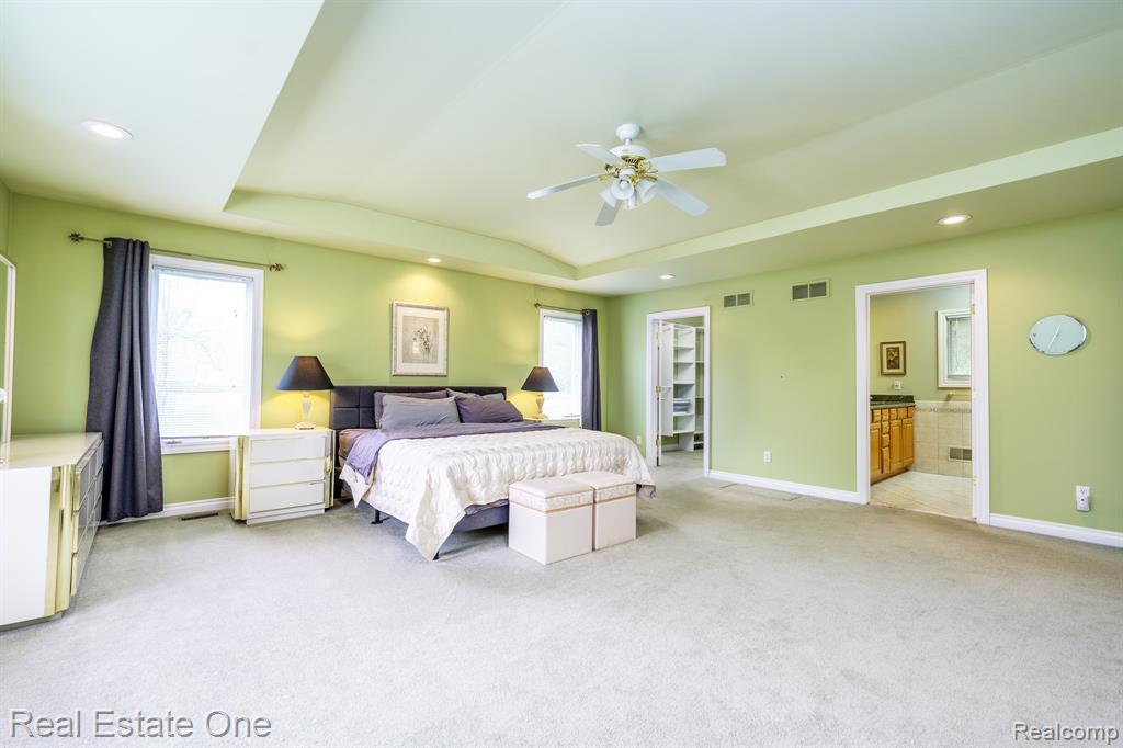 9243 Sherwood Drive, Davisburg, MI 48350 — Photo 26
