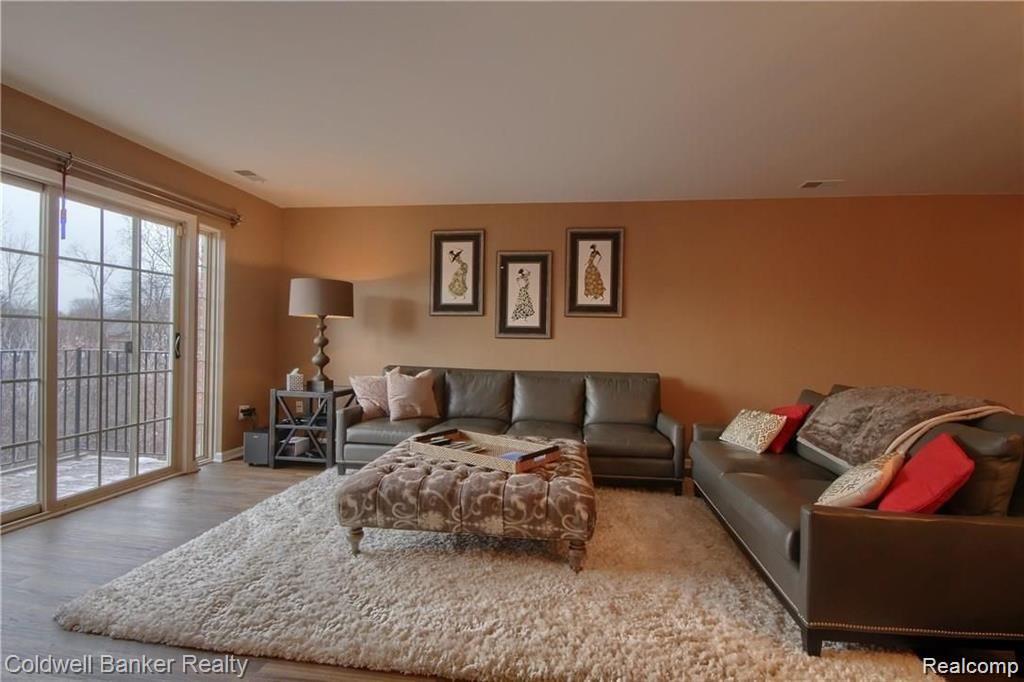 39642 ROCKCREST Lane, Northville, MI — Photo 3