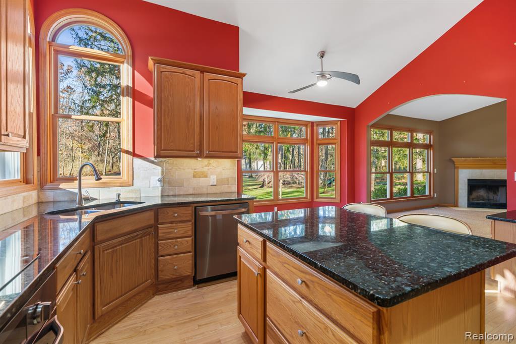 5150 N Milford Road, Highland, MI 48356 — Photo 18