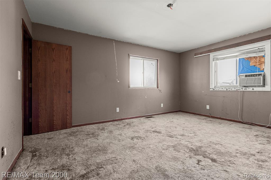 9267 Glenis Street, Taylor, MI 48180 — Photo 18