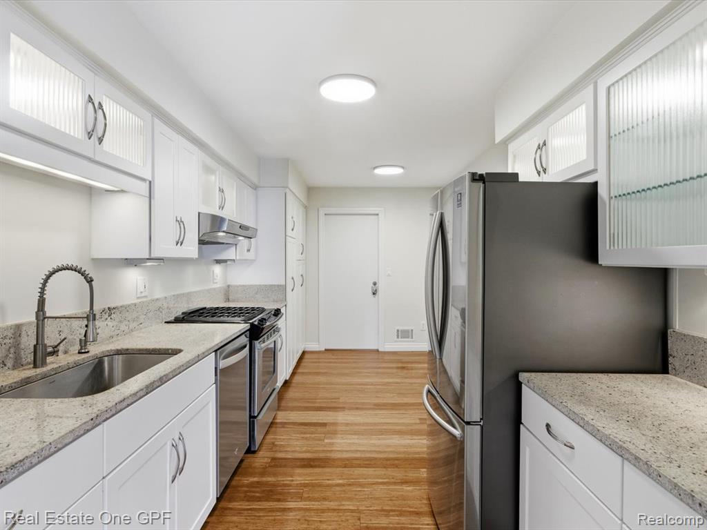 1715 River Road, 22, St. Clair, MI 48079 — Photo 16