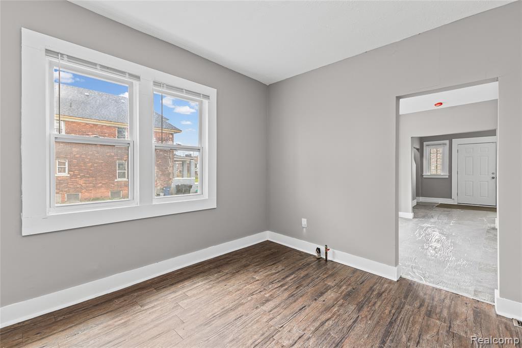 3010 Montclair Street, Detroit, MI 48214 — Photo 30